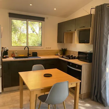 بيت للعطل A La Campagne Afa